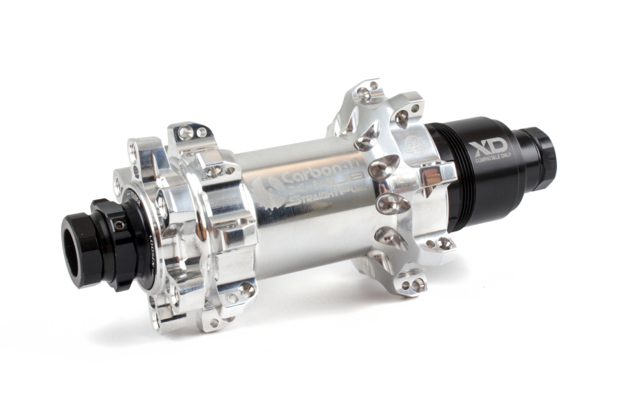 Toutes les infos sur les moyeux Carbon Ti, importés en France par Blue Caps